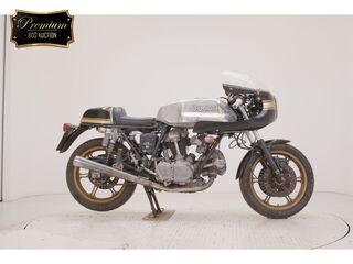 3-13 Ducati 900SS